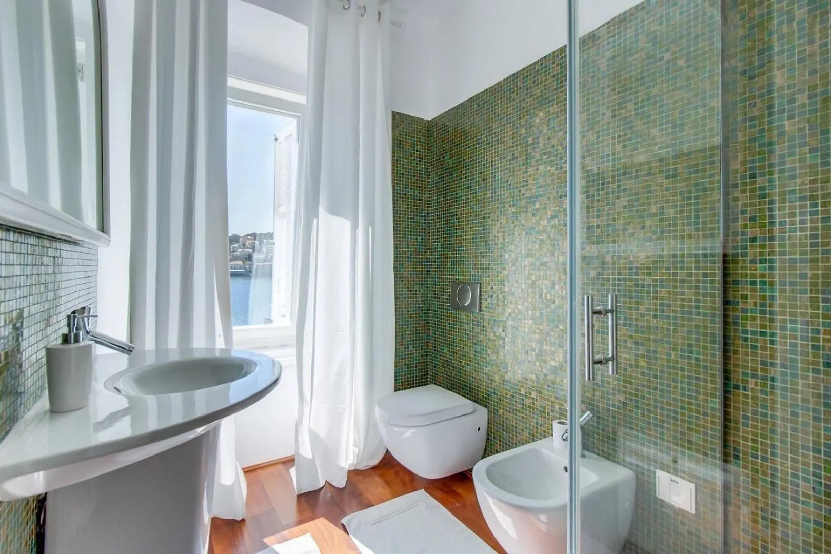 Vindobona - Double Room Мали-Лошинь Гостевой дом